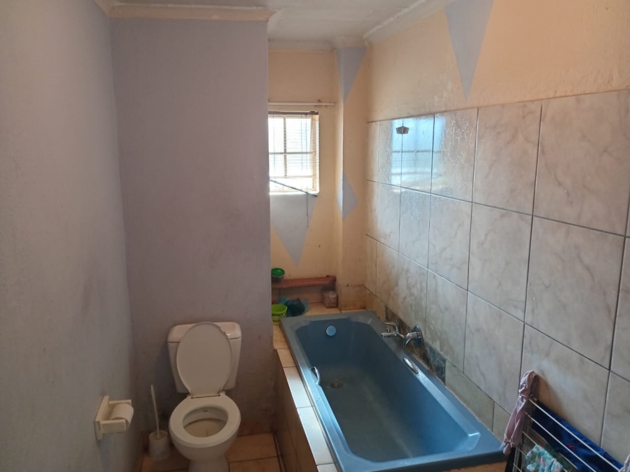 2 Bedroom Property for Sale in Pretoria West Gauteng