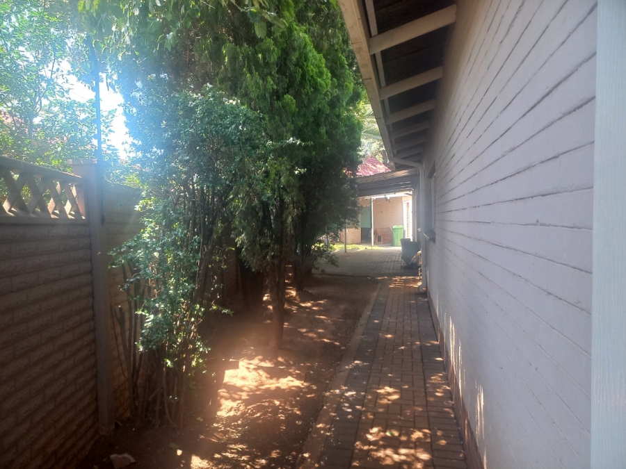 3 Bedroom Property for Sale in Rensburg Gauteng