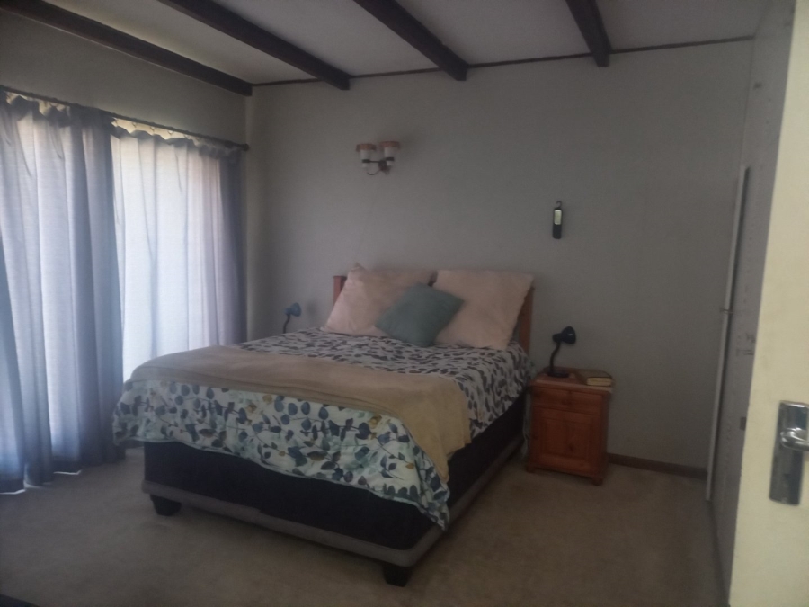 3 Bedroom Property for Sale in Rensburg Gauteng