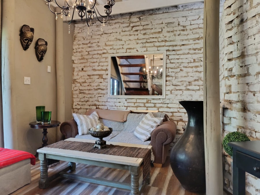 10 Bedroom Property for Sale in Glen Austin Gauteng