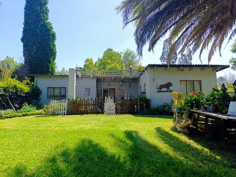 10 Bedroom Property for Sale in Glen Austin Gauteng