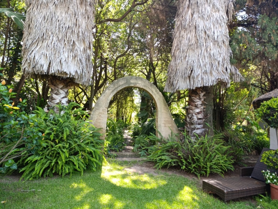 10 Bedroom Property for Sale in Glen Austin Gauteng