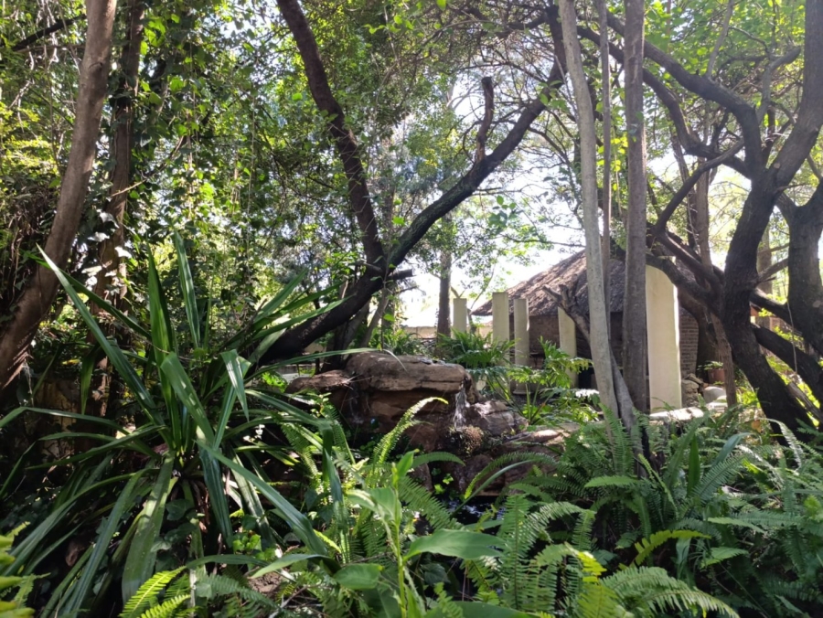 10 Bedroom Property for Sale in Glen Austin Gauteng