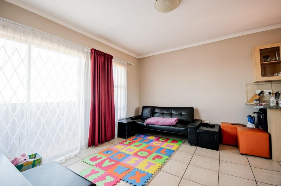 1 Bedroom Property for Sale in Primrose Hill Gauteng