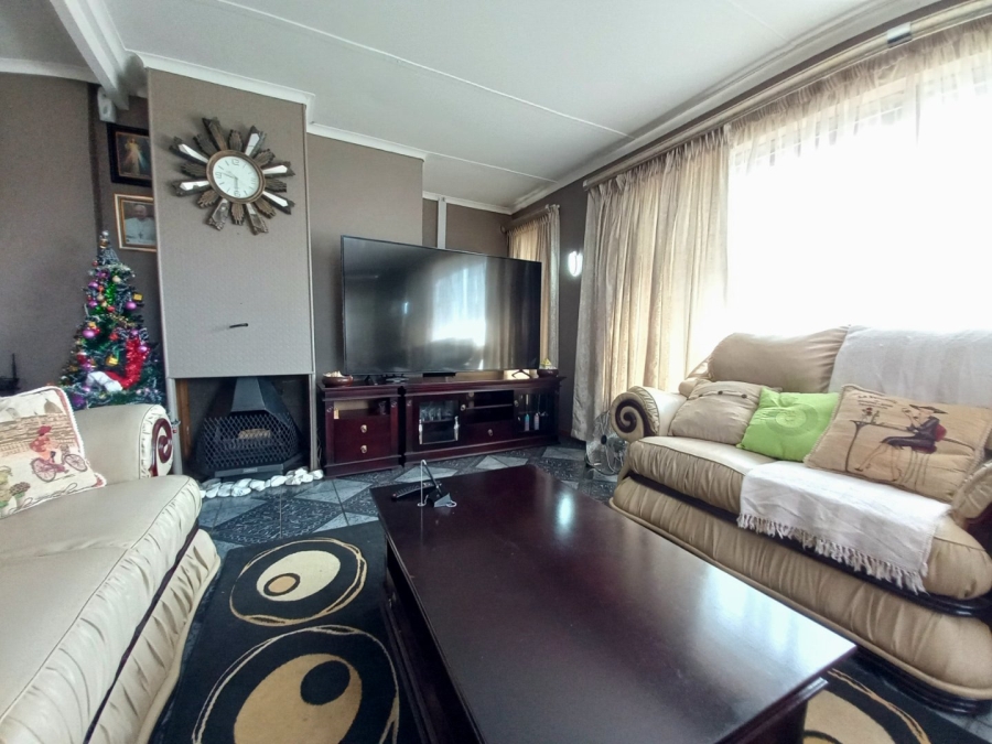 3 Bedroom Property for Sale in Symhurst Gauteng