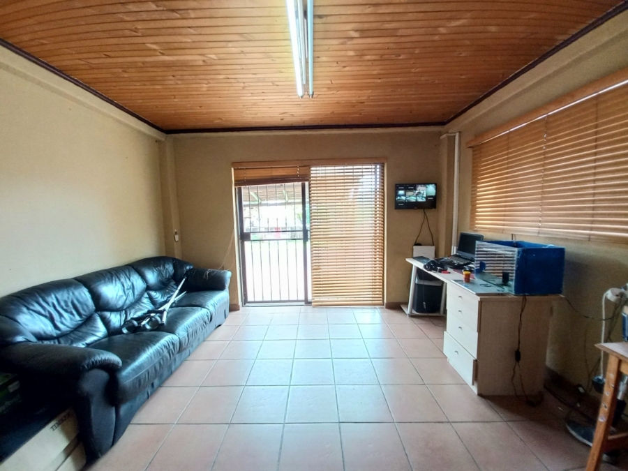 4 Bedroom Property for Sale in Sunnyridge Gauteng