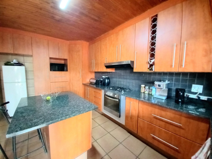 4 Bedroom Property for Sale in Sunnyridge Gauteng