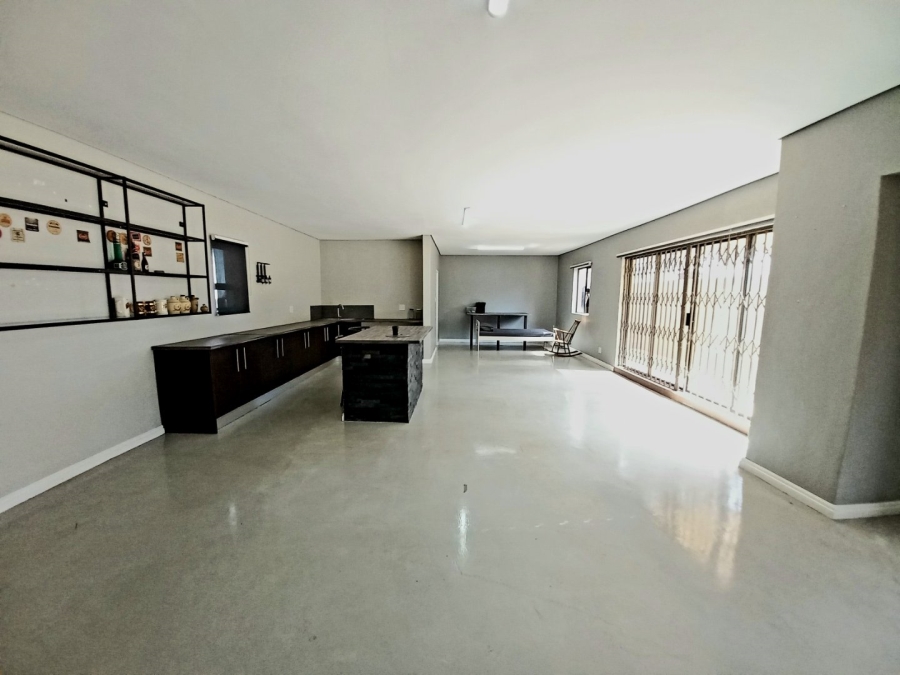 4 Bedroom Property for Sale in Sunnyridge Gauteng