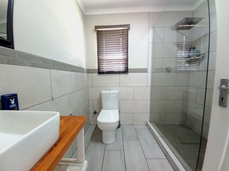 4 Bedroom Property for Sale in Sunnyridge Gauteng