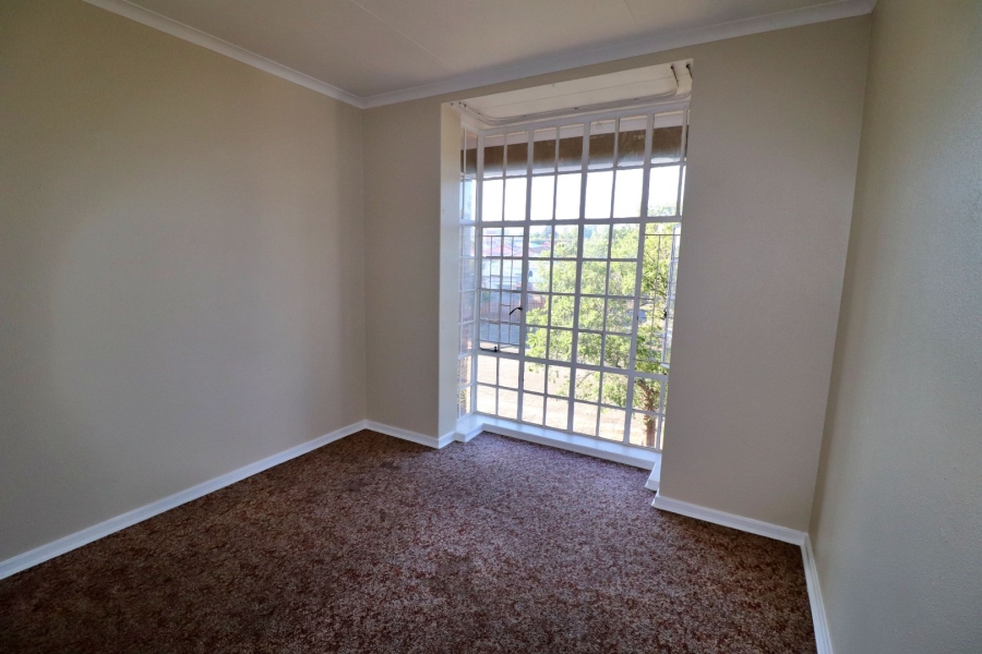 2 Bedroom Property for Sale in Symhurst Gauteng