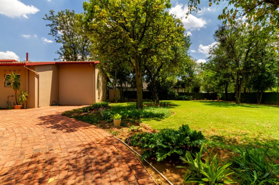 3 Bedroom Property for Sale in Olivedale Gauteng