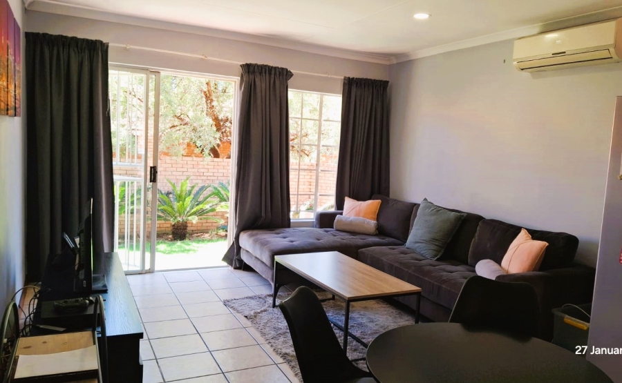 2 Bedroom Property for Sale in The Reeds Gauteng