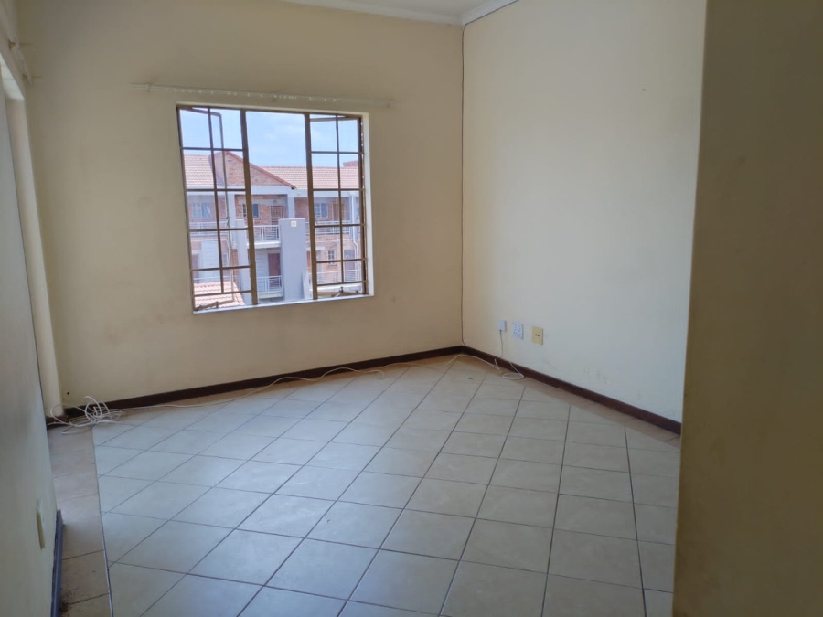 1 Bedroom Property for Sale in Pretoria North Gauteng