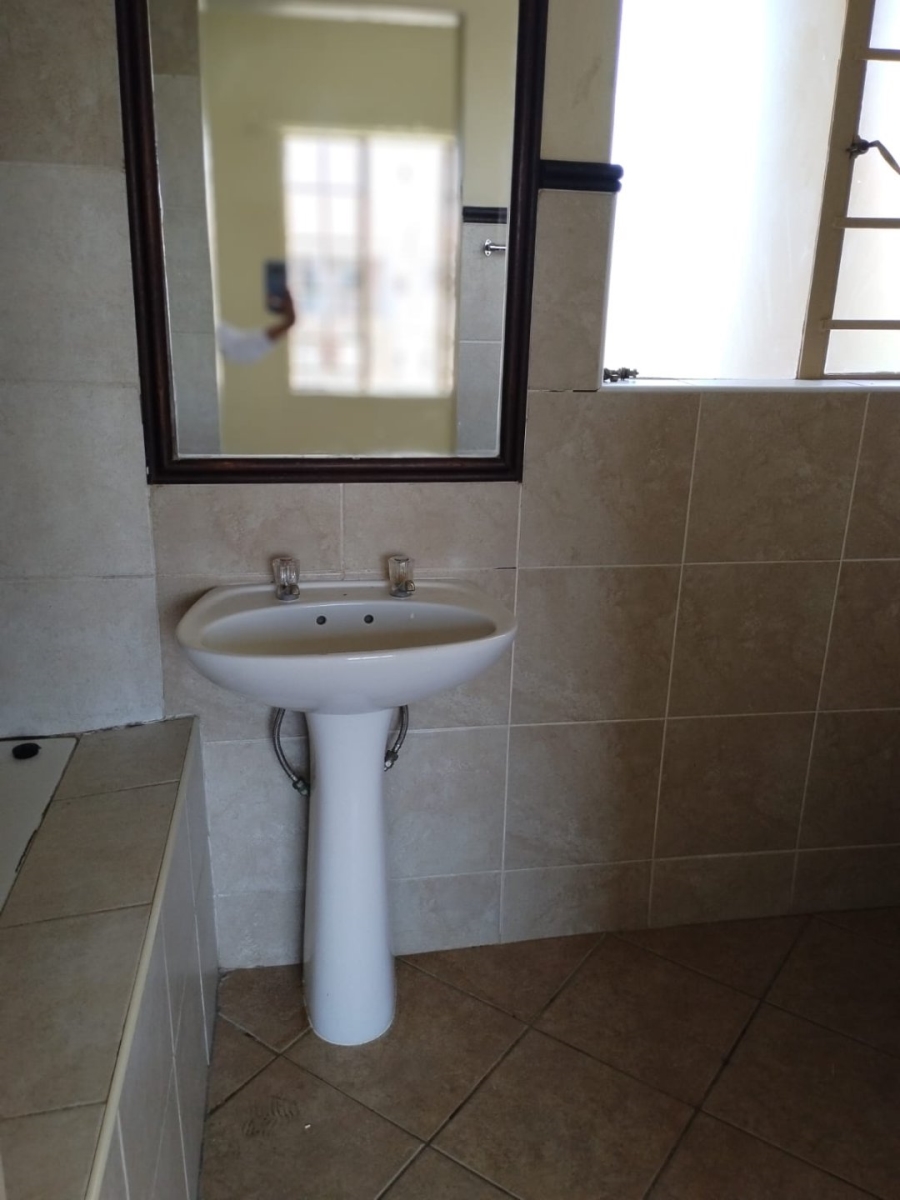 1 Bedroom Property for Sale in Pretoria North Gauteng