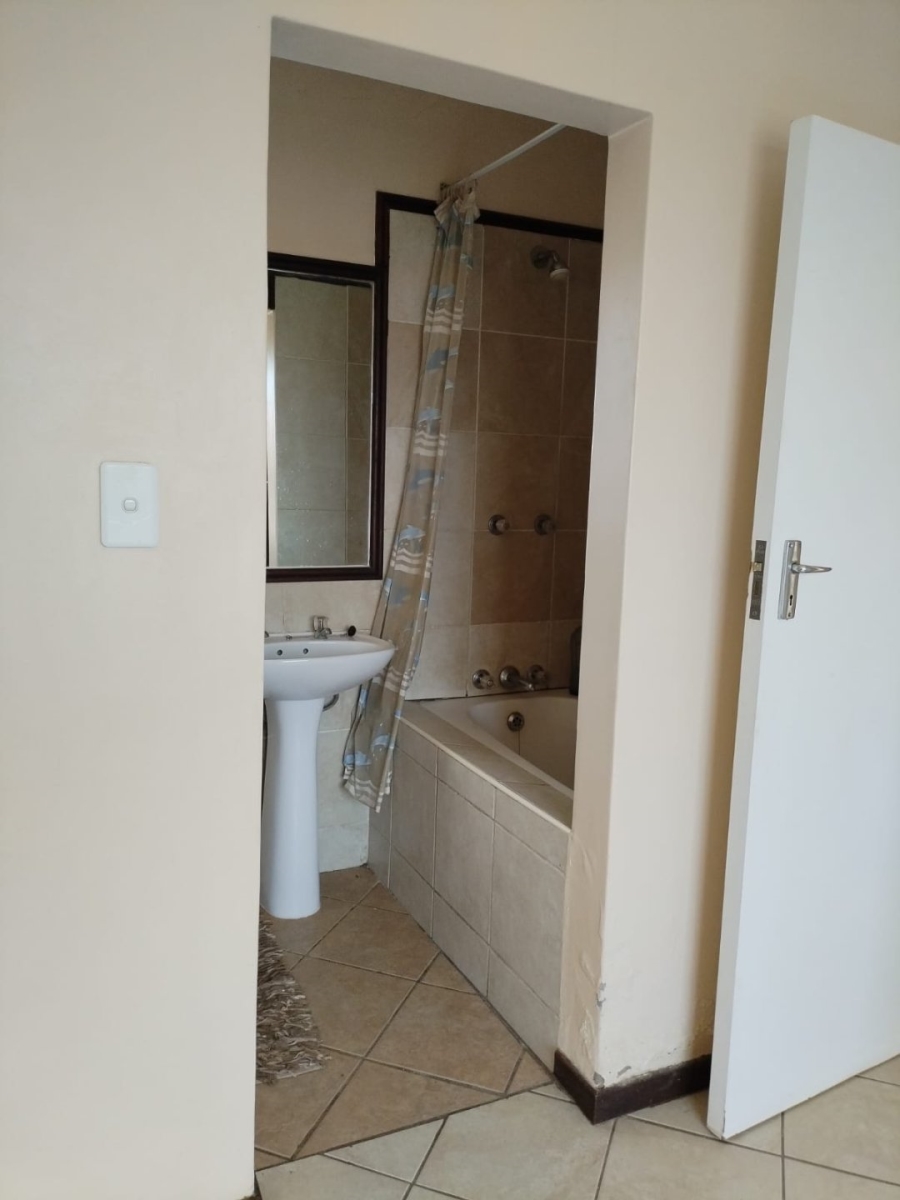 1 Bedroom Property for Sale in Pretoria North Gauteng