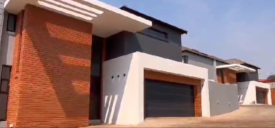 To Let 4 Bedroom Property for Rent in Waterkloof Ridge Gauteng