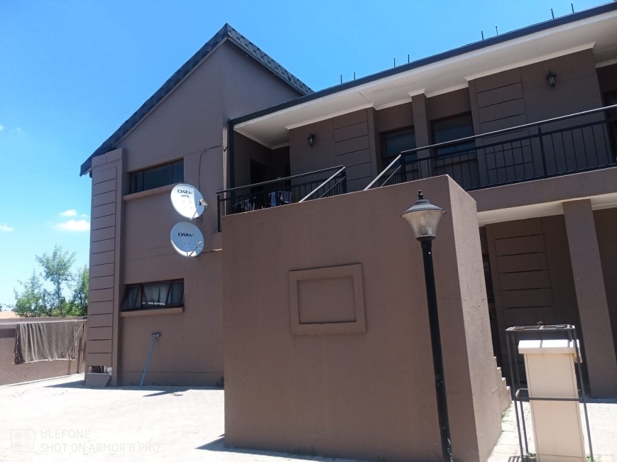 2 Bedroom Property for Sale in Helderwyk Gauteng