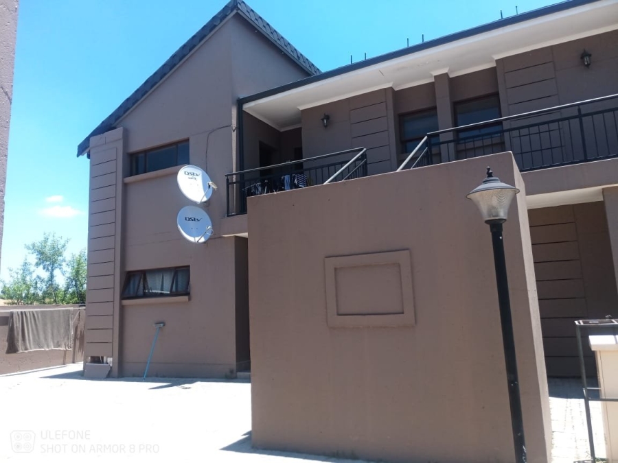 2 Bedroom Property for Sale in Helderwyk Gauteng