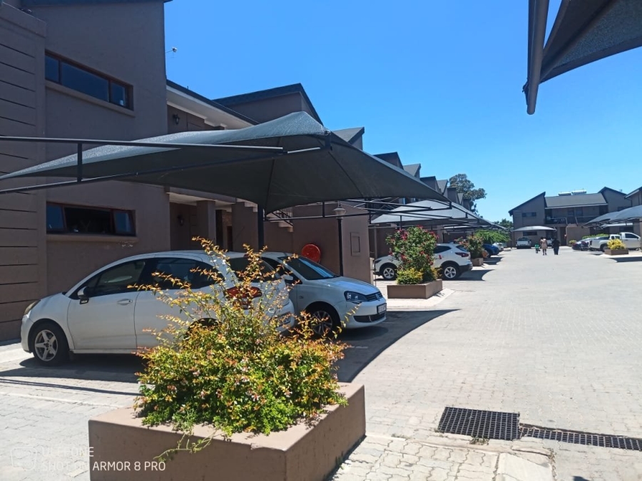 2 Bedroom Property for Sale in Helderwyk Gauteng