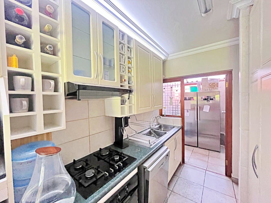 3 Bedroom Property for Sale in Hennopspark Gauteng