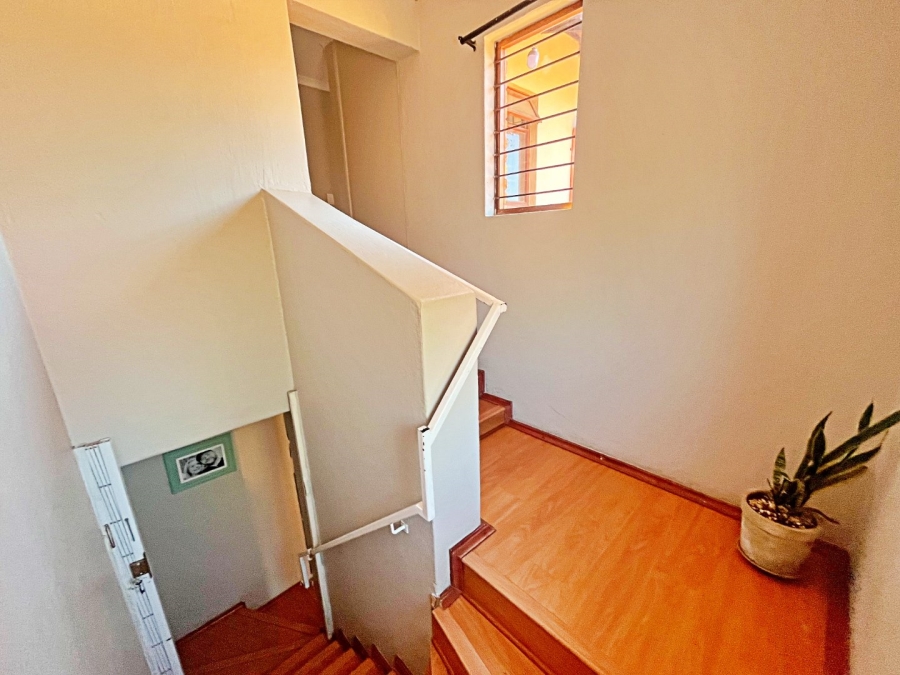 3 Bedroom Property for Sale in Hennopspark Gauteng