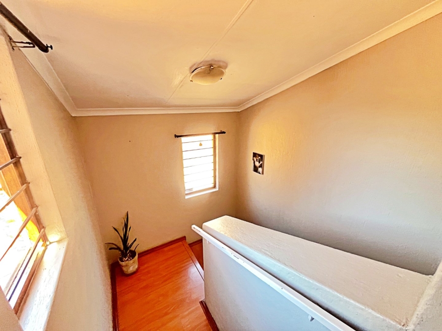 3 Bedroom Property for Sale in Hennopspark Gauteng