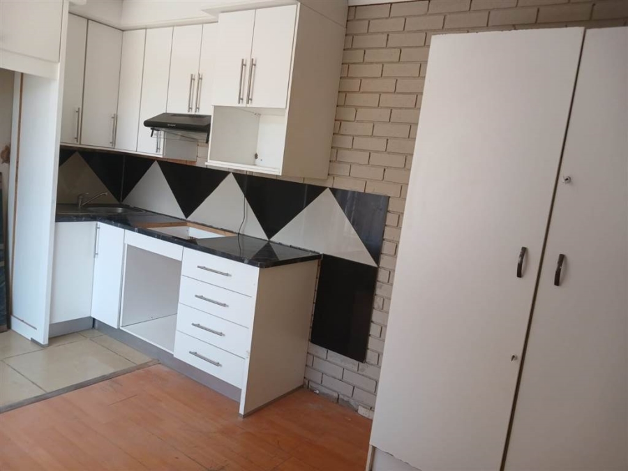 To Let 3 Bedroom Property for Rent in Country View Gauteng