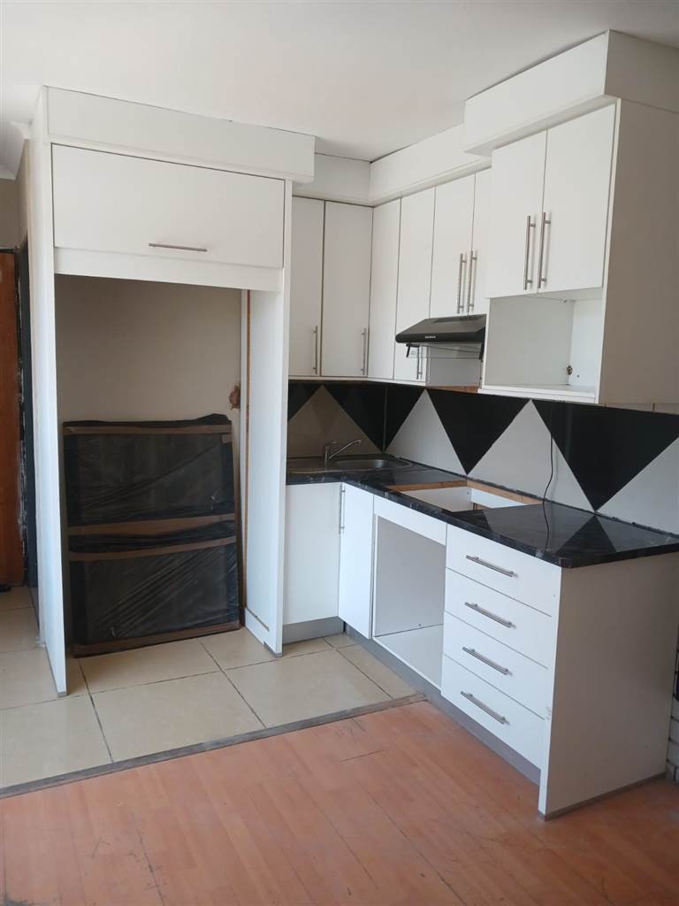 To Let 3 Bedroom Property for Rent in Country View Gauteng