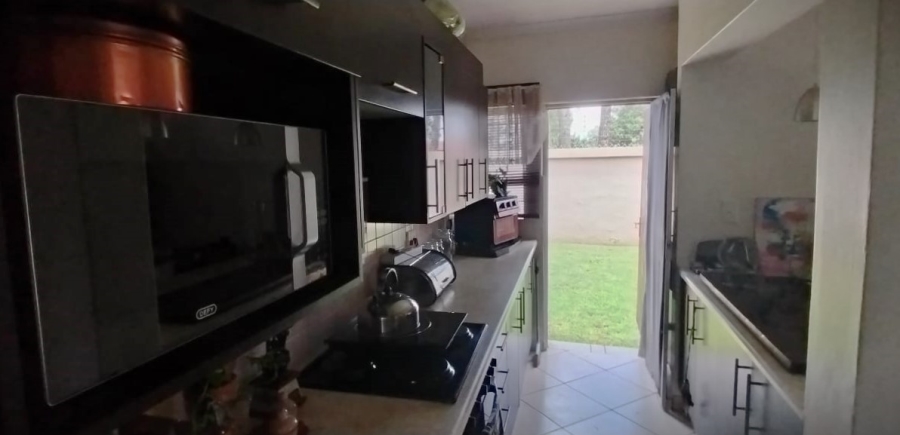 2 Bedroom Property for Sale in Kookrus Gauteng