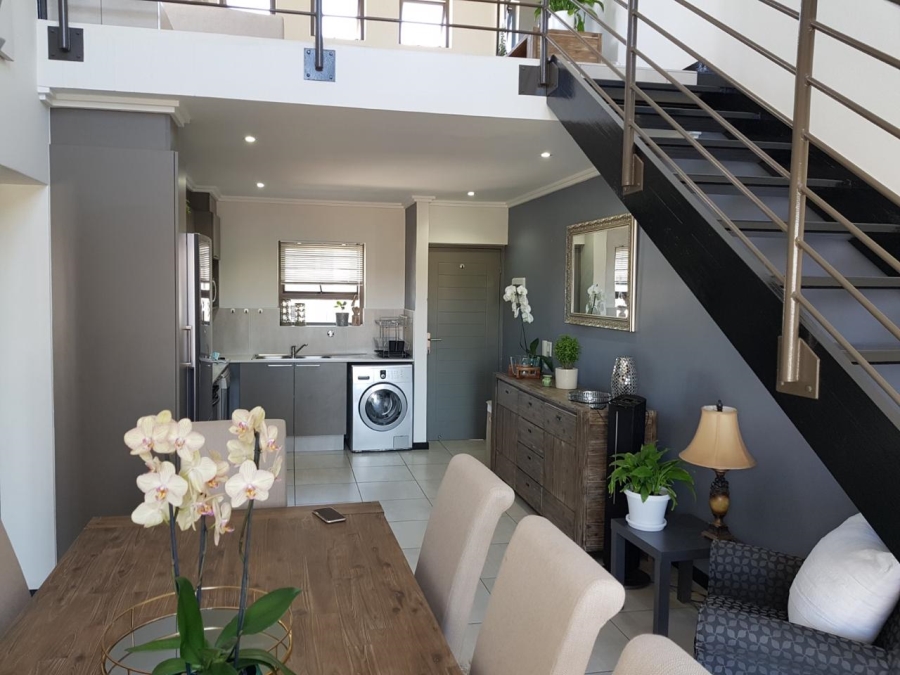 2 Bedroom Property for Sale in Lonehill Gauteng