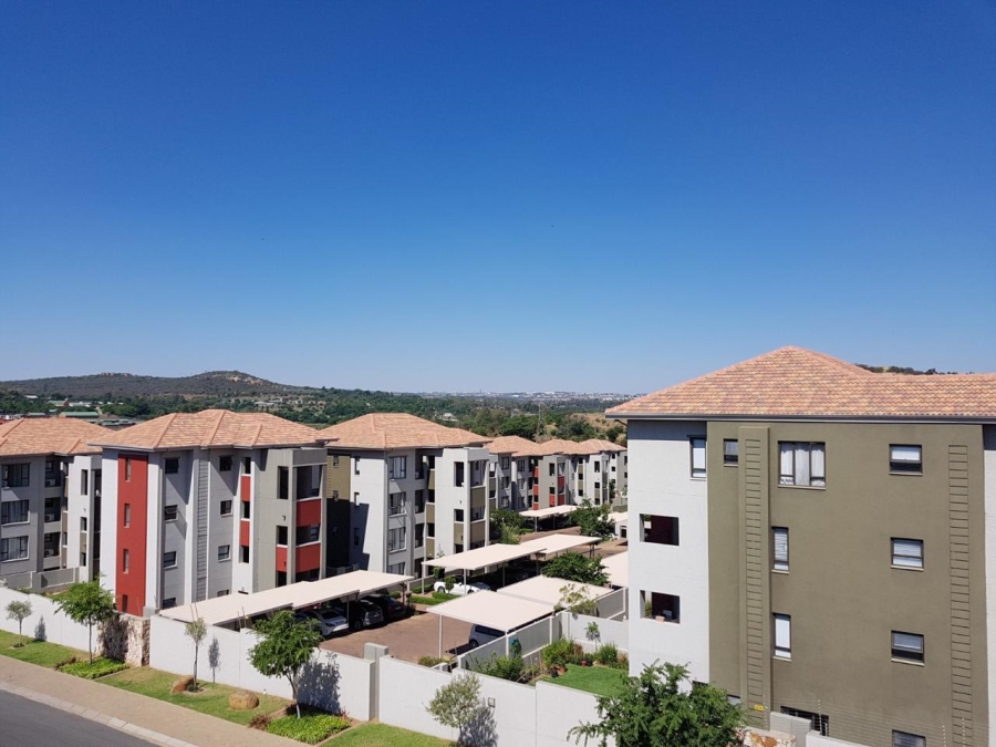 2 Bedroom Property for Sale in Lonehill Gauteng