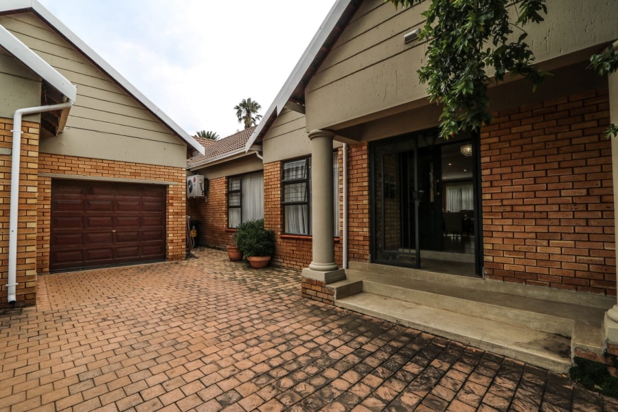 To Let 3 Bedroom Property for Rent in Bartlett Gauteng