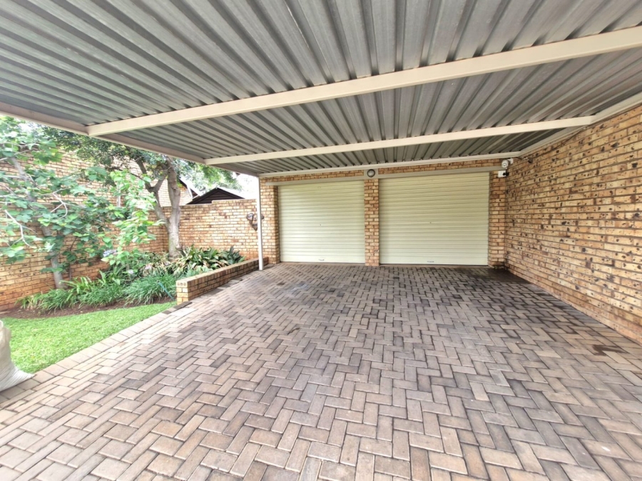 2 Bedroom Property for Sale in Annlin Gauteng