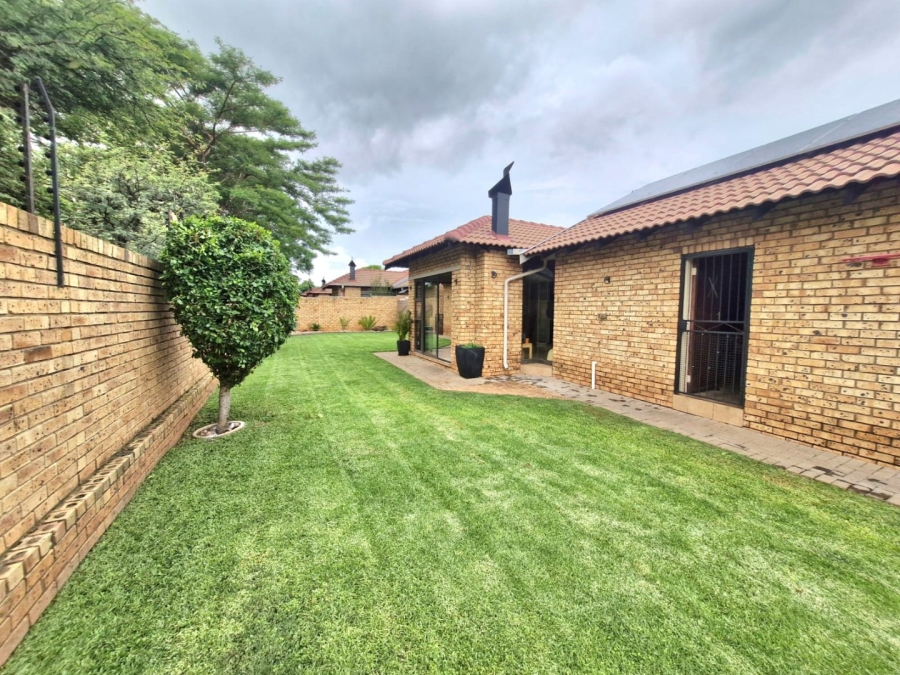 2 Bedroom Property for Sale in Annlin Gauteng