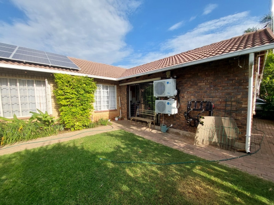 3 Bedroom Property for Sale in Annlin Gauteng