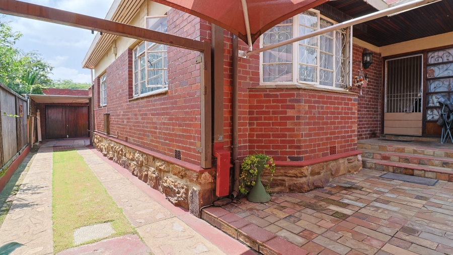 3 Bedroom Property for Sale in Rosettenville Gauteng