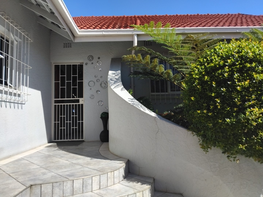 3 Bedroom Property for Sale in Symhurst Gauteng