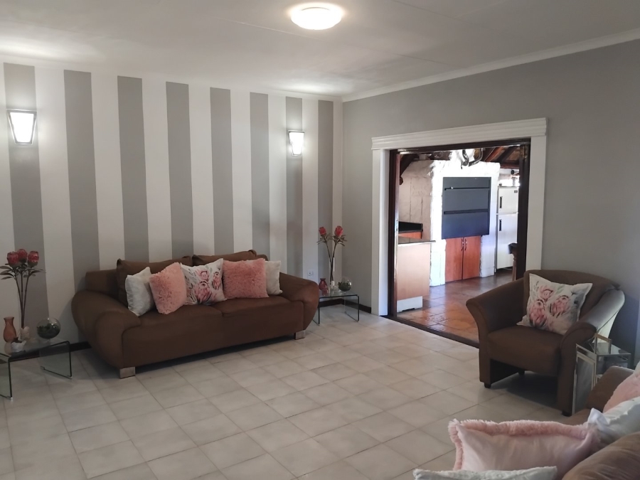 3 Bedroom Property for Sale in Symhurst Gauteng