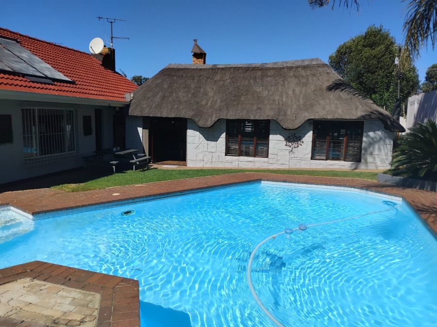 3 Bedroom Property for Sale in Symhurst Gauteng