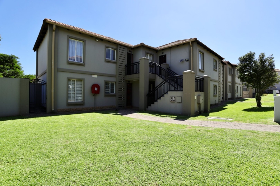 2 Bedroom Property for Sale in Florida Glen Gauteng