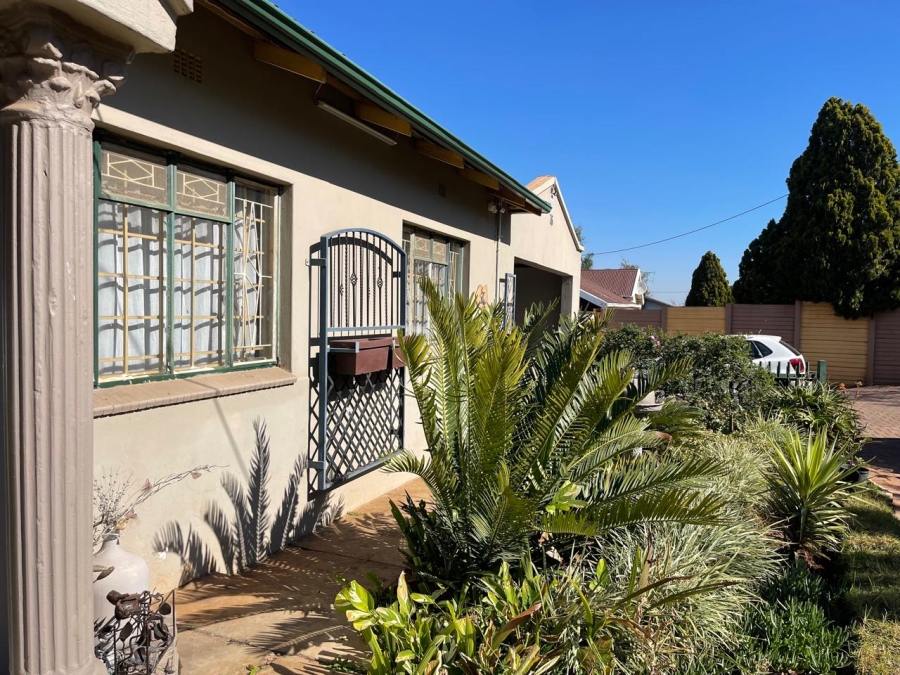 4 Bedroom Property for Sale in Valhalla Gauteng