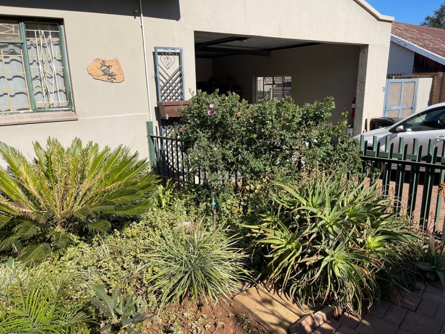 4 Bedroom Property for Sale in Valhalla Gauteng