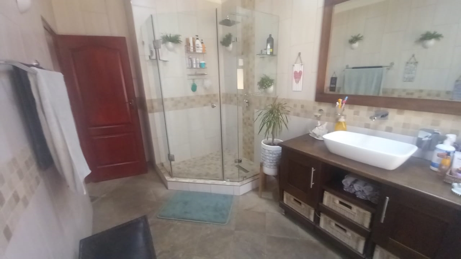 3 Bedroom Property for Sale in Wilro Park Gauteng