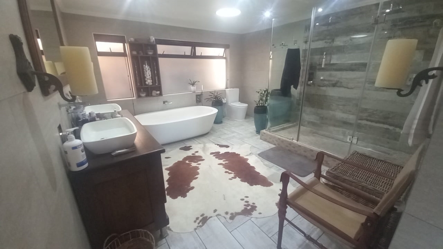 3 Bedroom Property for Sale in Wilro Park Gauteng