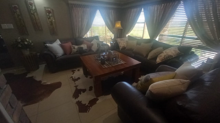 3 Bedroom Property for Sale in Wilro Park Gauteng