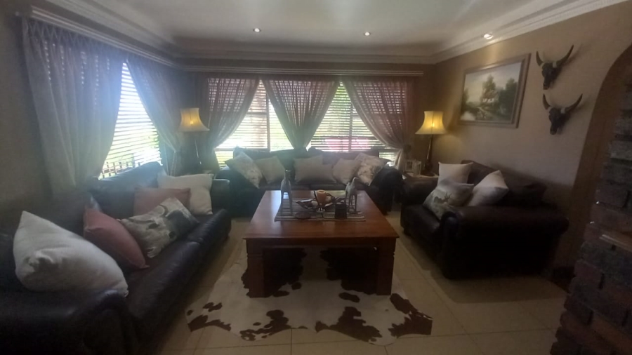 3 Bedroom Property for Sale in Wilro Park Gauteng