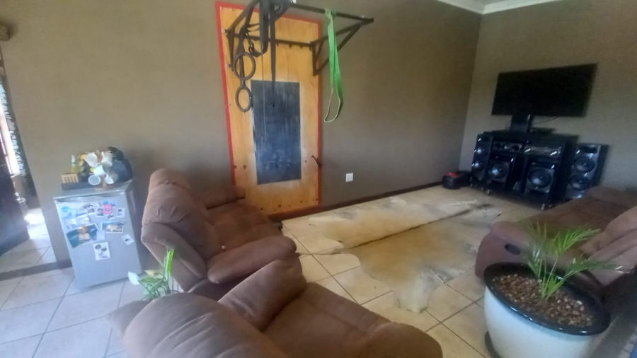 3 Bedroom Property for Sale in Wilro Park Gauteng