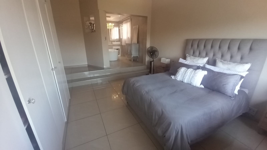 3 Bedroom Property for Sale in Roodekrans Gauteng