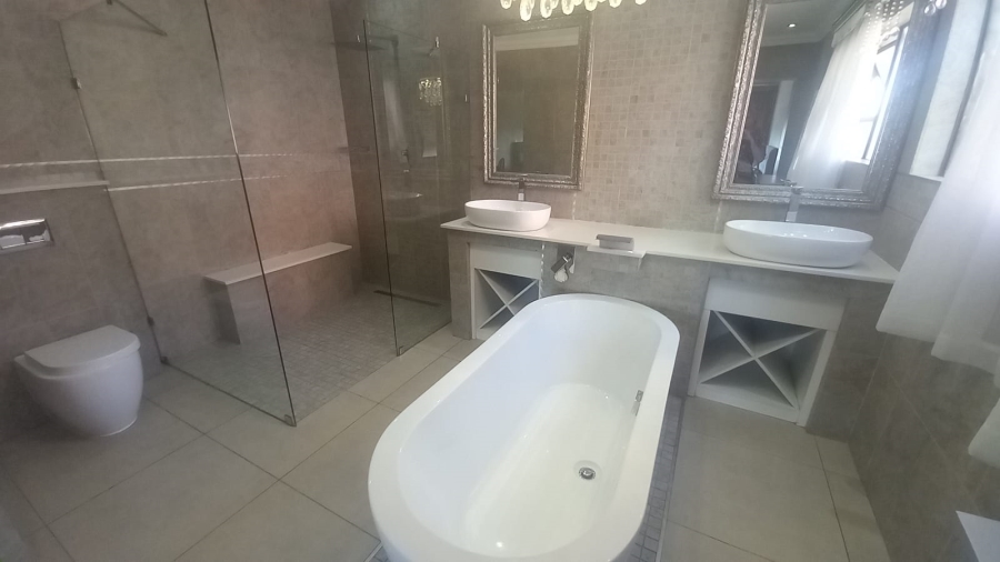 3 Bedroom Property for Sale in Roodekrans Gauteng