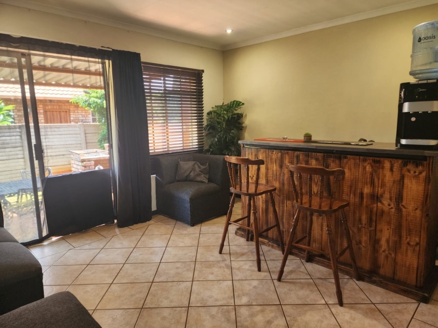 2 Bedroom Property for Sale in Doornpoort Gauteng